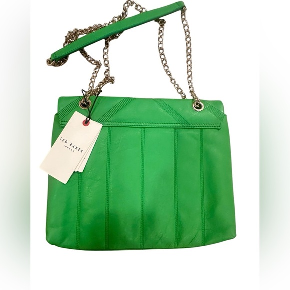 Ted Baker Ayahlin Quilted Puffer Medium Shoulder Bag Green Chain Shoulder Bag - Picture 11 of 16